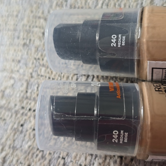 REVLON BRAND COLORSTAY LONGWEAR MAKEUP FOUNDATION #240 MEDIUM BEIGE BUNDLE-2 - Picture 6 of 6